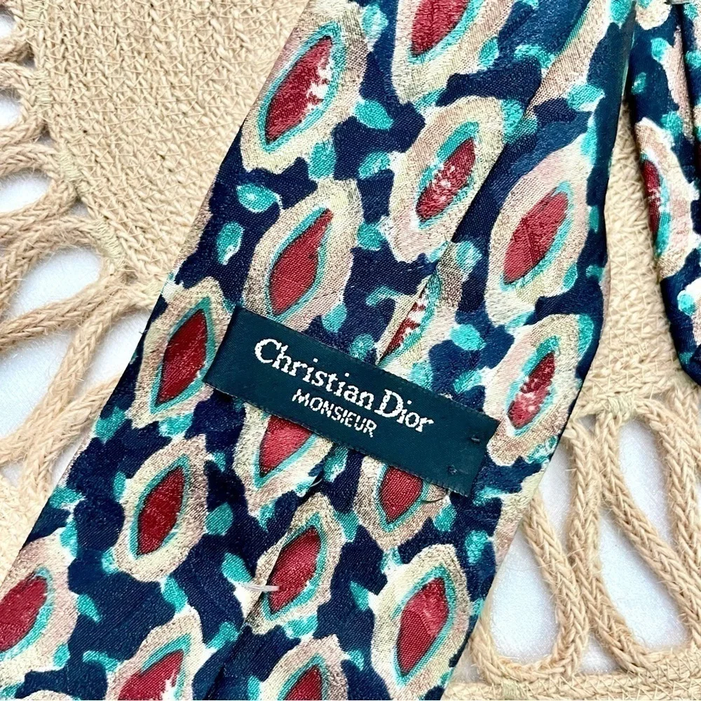 ✨Vintage Dior Red and Blue Print Standard Tie
